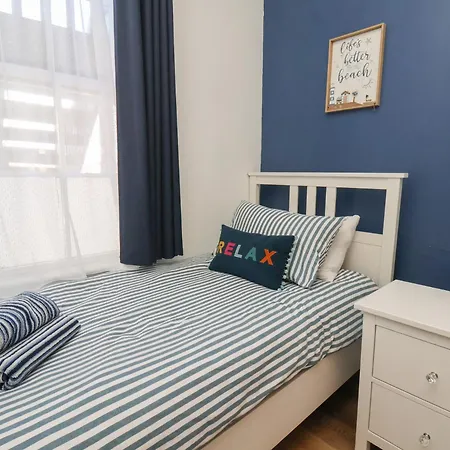 2 Apartman Scarborough